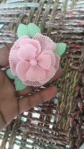 Flores de cuentas de semillas de vidrio hechas a medida para usar como colgantes ideales para decoraciones del hogar - Product Image 4