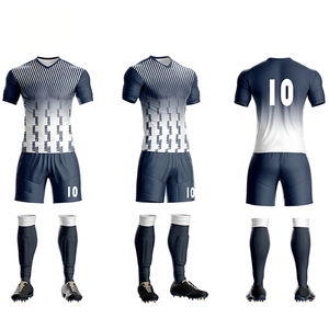2025 superventas logotipo personalizado cómodo uniforme de fútbol Hombres Nuevo diseño fútbol Jersey fútbol desgaste Kit hecho en Pakistán - Product Image 3