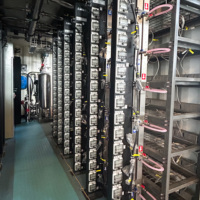 DrolinBox 40HC Centre de données de minage Bitcoin en conteneurs 192 serveurs S19 Hydro PUE 1.06 Solution clé en main