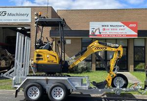 OFFRE SPÉCIALE : Excavatrice MXG SE18 + Attache rapide hydraulique + Remorque pour plantes + Accessoires - Product Image 3