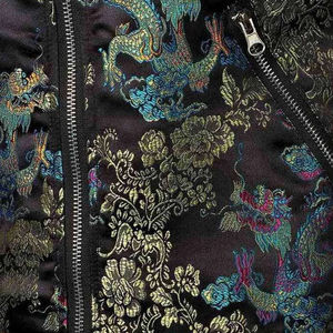 Chaqueta Universitaria Personalizada de Primera Calidad para Hombre, Satén Impermeable con Bordado y Parches, Chaquetas de Satén para Hombre del Fabricante - Product Image 4