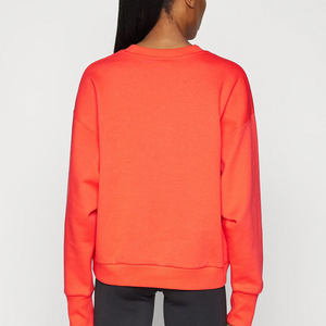 Sudaderas de mujer de alta calidad Tela Estilo de algodón de manga larga Logotipo personalizado Diseño sostenible Sudaderas bordadas - Product Image 3