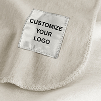 Couverture en flanelle de luxe avec étiquette tissée personnalisée, cadeau d'entreprise, couverture promotionnelle pour employés, jeté de lit, OEM