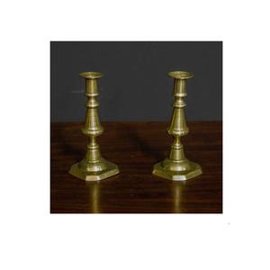 Soporte de latón decorativo para velas, juego de portavelas de metal dorado y latón de lujo moderno con uso hecho a mano - Product Image 1
