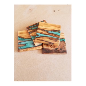 Sous-verres en résine colorée et en bois avec forme hexagonale, sous-verres en bois et résine faits à la main pour la cuisine et la maison - Product Image 5