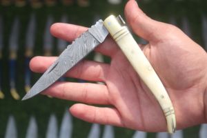 มีดพับสแตนเลสลายดามัสกัส พร้อมระบบล็อคแบบ Back lock ไม่เป็นสนิม รับประกัน ด้ามทำจากเขาควาย คุณภาพสูง - Product Image 3