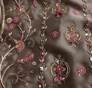 Costumes modernes de créateur premium non cousus pour femmes Indian Fashion-Forward Style traditionnel fantaisie brodé à la main Salwar Kameez - Product Image 3