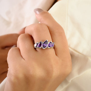 Bague tendance et magnifique en argent sterling S925 Art Déco avec cinq pierres en améthyste véritable taille marquise - Product Image 2