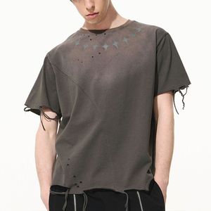 เสื้อยืดแขนสั้นคอกลมแขนสั้นทรงโอเวอร์ไซส์ลายคลื่นสำหรับทุกเพศ - Product Image 1