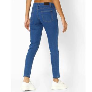 Jean droit décontracté vintage pour femme, écologique, confortable, très extensible, doux, avec motif brodé classique, taille mi-haute - Product Image 3