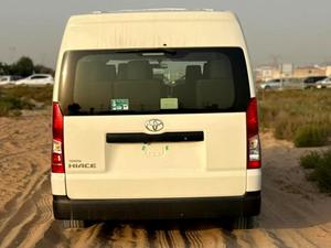 Nuevo/USADO 2025 TOYOTA HIACE DLX V4 2.5L con Cámara Trasera 360, Capacidad de Carga 31-40T, Emisión Diésel/GAS, Automático, EN VENTA - Product Image 6