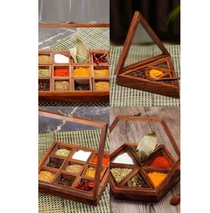 Boîte à épices traditionnelle en bois pour rangement Masala - Product Image 5