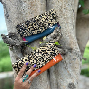 Véritable fait à la main recyclé imprimé Animal fourrure cuir femmes pochette élégant trapu arc-en-ciel couleur multi-usage sac à main ATM porte-carte portefeuilles - Product Image 1