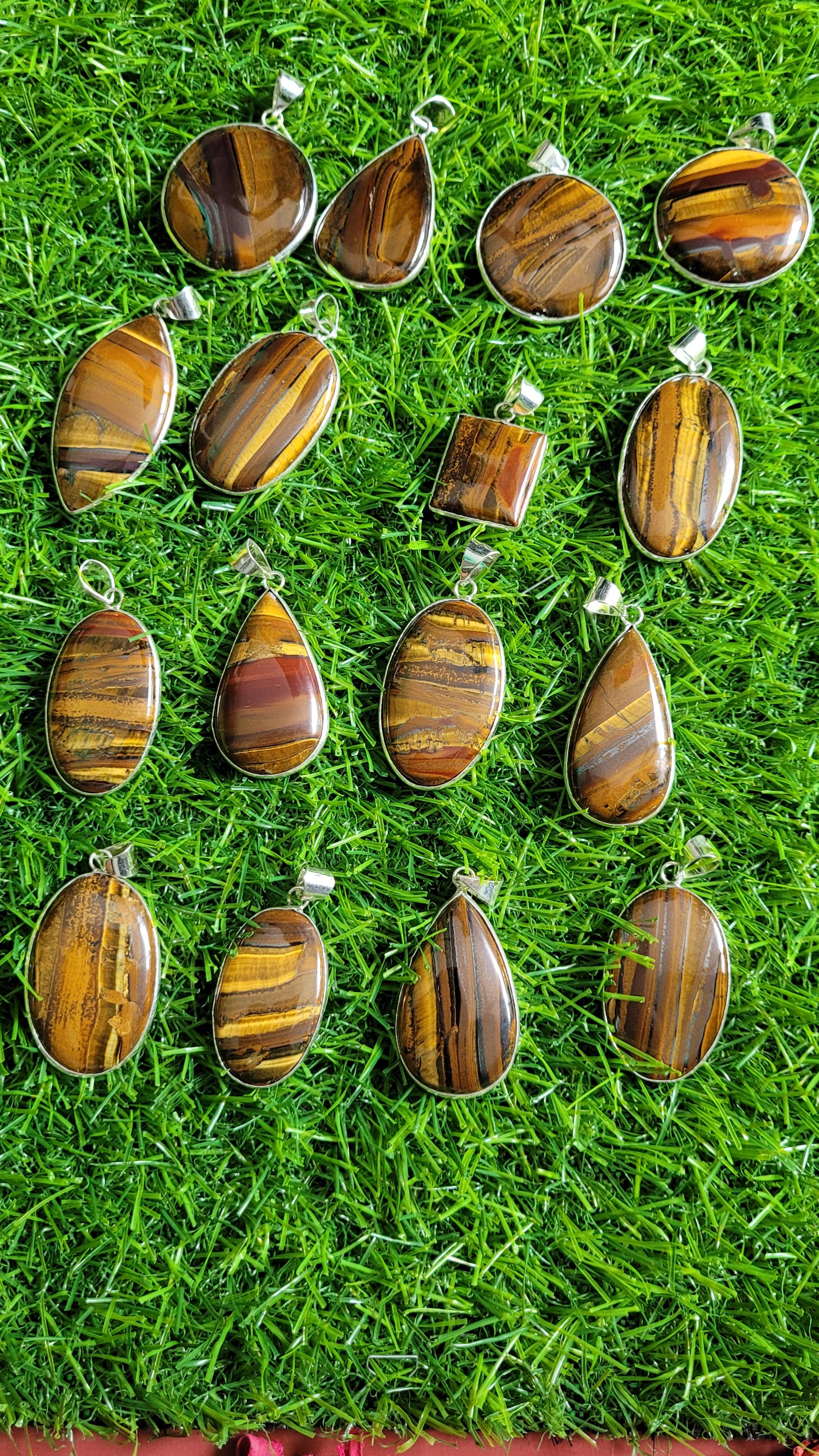 สีเหลือง