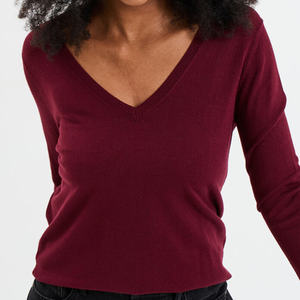 Pull décontracté d'hiver respirant pour femme avec logo frontal extensible et évacuation de l'humidité - Product Image 2