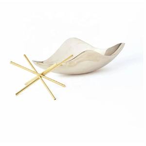 Bol en aluminium fait main abstrait de haute qualité avec support en laiton pièce maîtresse décorative aluminium élégant pour décor de table - Product Image 2