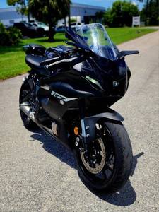 Moto d'occasion Yamaha YZF-R7 2024 à bas prix à vendre - Product Image 3