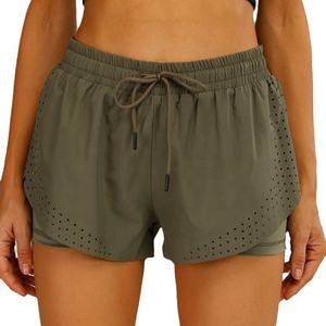 กางเกงขาสั้นน้ำหนักเบาสำหรับผู้หญิงเอวยางยืดและกางเกงขาสั้นมีกระเป๋าตะเข็บด้านข้าง - Product Image 1