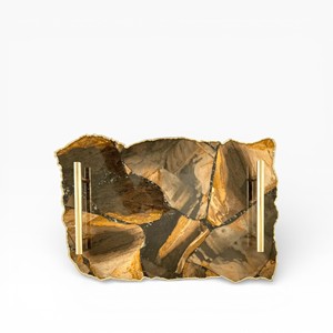Bandeja Rectangular de Ágata Natural con Patrón de Cristal en Tonos Tierra y Asas Clásicas Doradas - Product Image 6