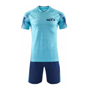 Uniforme de Fútbol para Adultos - Alta Calidad, Transpirable, Ligero, Manga Corta, Colores y Logotipo Personalizables - Product Image 1