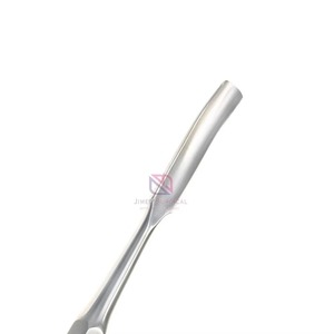 Ciseaux et gouges chirurgicaux professionnels sur mesure |   Instruments médicaux durables en acier inoxydable pour les cliniques, approvisionnement OEM - Product Image 5