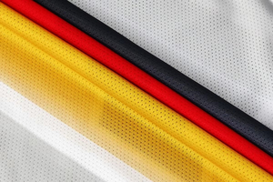 Nouveau maillot de football personnalisé de qualité supérieure avec nom de l'équipe de club, sublimation, 100% polyester, antibactérien et respirant, service OEM - Product Image 2