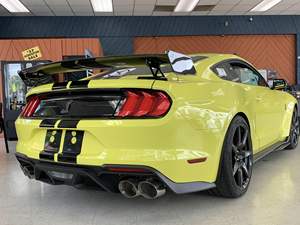 Montre Mustang Shelby GT500 760 ch V8 suralimenté Pack Piste en fibre de carbone - Product Image 3