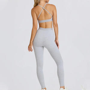 ชุดออกกำลังกายผู้หญิงพรีเมียม 2 ชิ้น เสื้อชั้นในกีฬาแบบสายไขว้พร้อมกางเกงเลกกิ้งกระชับสัดส่วน ผลิตโดยตรงจากโรงงานและมีดีไซน์หลากหลาย - Product Image 3