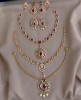 Ensemble de colliers à finition mate CZ Combo Offer Luxury Necklace Sets Minimal Wear Perfect For Party And Office Wear Design élégant