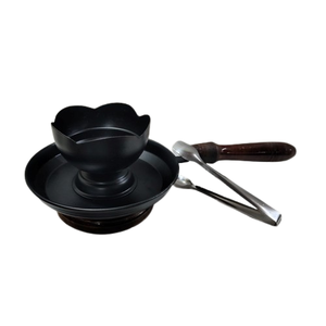 Juego de quemador de incienso de madera pequeño de la mejor calidad con quemador Bakhoor hecho a mano de hierro para uso terapéutico a la venta - Product Image 1