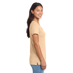 เสื้อยืดคอวีผ้าฝ้ายสำหรับผู้หญิง ราคาโรงงาน แขนสั้น เนื้อผ้านุ่มสบาย รับสั่งซื้อจำนวนมาก - Product Image 4