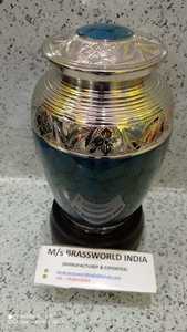 Urna Funeraria de Latón para Adultos, Diseño 2022, Azul Plateado Grabado, Estilo Americano, de Brassworld India BRU-5018, para Cenizas Humanas - Product Image 2
