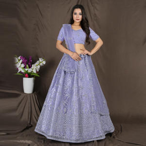 Lehenga Choli de Luxe de Créateur avec Broderie de Paillettes Délicate, Ensemble Élégant pour Fêtes, Mariages et Tenues Festives - Product Image 4