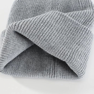 Gorros de Primera Calidad, Gorra de Moda Casual, Venta al por Mayor, Logotipo Bordado Personalizado, Color Sólido, 100% Poliéster, Gorro Transpirable - Product Image 5