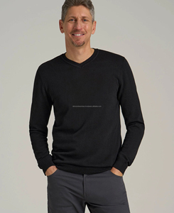 เสื้อสเวตเชิ้ตผู้ชายคุณภาพพรีเมียม ทรงเข้ารูป คอวี สำหรับฤดูหนาว ผ้าฝ้าย 100% ระบายอากาศได้ดี ลายเรียบ ปักลาย พิมพ์ลายดิจิทัล - Product Image 1