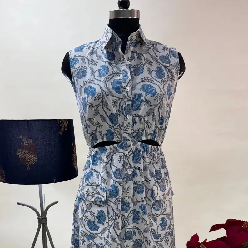 Vestido de verão com bolsos azul, vestido indiano de mão estampado floral de algodão, roupa confortável para mulheres, roupa resistente ao calor