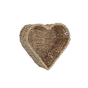 Heart Shape Organizer Basket Seagrass Utensil Caddy Decorate Natural Storage Basket Vietnamese Supplier