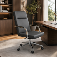 Chaise de bureau de direction moderne à dossier haut, pivotante, noire, avec base chromée et roulettes