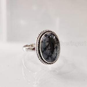 Anillo para Mujer con Obsidiana Natural en Forma de Copo de Nieve, Banda Simple, Regalo de Navidad o Aniversario, Joyería Hecha a Mano, Anillo de Plata Esterlina 925 - Product Image 1