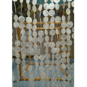 Rideaux de carillon éolien Capiz Shell naturel: Décorations de mariage de luxe et artisanat de nacre par 99 données d'or. - Product Image 6