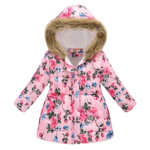Vente en gros de haute qualité Veste matelassée Fabricant de veste matelassée à capuche OEM Veste d'hiver à fermeture éclair élégante de qualité supérieure - Product Image 5
