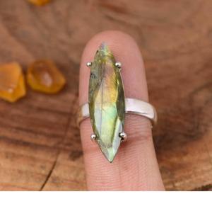 Bague Labradorite Naturelle en Argent Sterling 925, Ensemble de Pierres Précieuses Coupe Marquise, Bijoux de Déclaration Bohème - Product Image 1