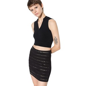 Top Deportivo Informal Hecho de Tela de Lona Resistente - Product Image 2