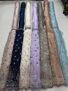 Tissu de soie importé avec des perles faites à la main et un travail de fil élégant Dupatta Parfait pour les Lehengas de mariée et les conceptions de tenues de mariage - Product Image 5