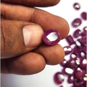 พลอยทับทิมธรรมชาติขนาด10มม. ถึง15มม. 143ชิ้นแหวนวงรี785 CTS Lot คุณภาพของ iroc หินอัญมณีเทียมที่ตัด $707สำหรับทุกคน - Product Image 2