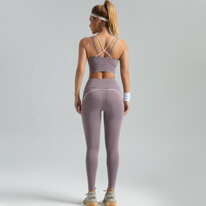 Sujetador deportivo ajustado y mallas para mujer, conjunto de yoga para mujer - Product Image 6