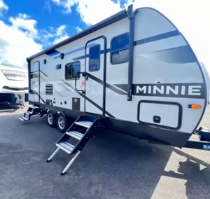 Nouvelle arrivée : Caravane de voyage Winnebago Minnie Winnies Super Discover, économique pour les voyages en camping-car - Product Image 3