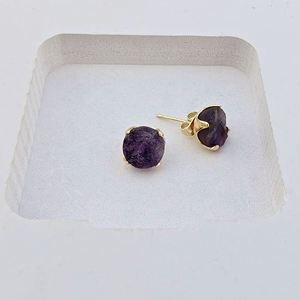 Clous d'oreille hypoallergéniques en améthyste brute naturelle non taillée, quartz rose, clous d'oreille en or 18 carats plaqué or, port quotidien, pierres de naissance - Product Image 2