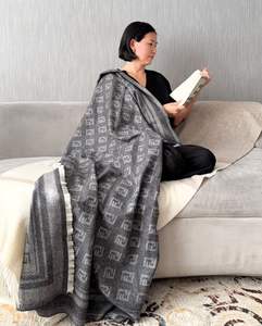 Châle en cachemire mongol 100% personnalisable, luxe toutes saisons, couleur grise 150x100 cm avec votre propre logo et design - Product Image 6