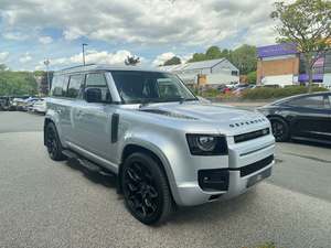 TOP VÉHICULES D'OCCASION LHD/RHD 2024 LAND ROVER 110 DEFENDER 3.0 D250 XS EDITION - Product Image 5